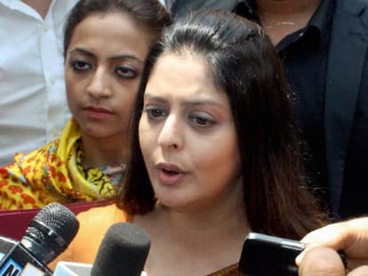 congress leaders want sonia and rahul for campaigning