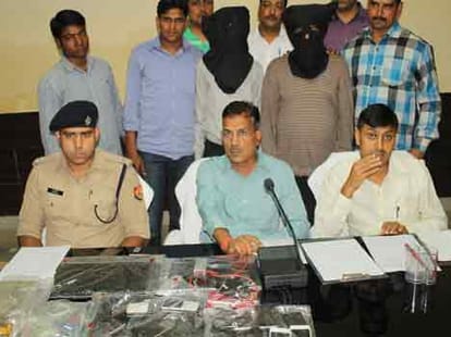 Gang tampering with IMEI numbers busted