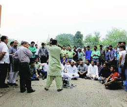 After villagers protest, repairment work started