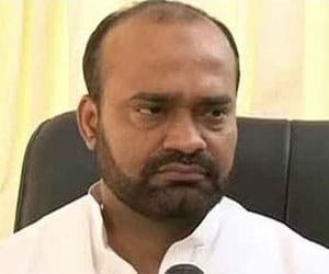 Sabir Ali to drag Naqvi to court for terror link claims