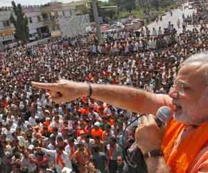 arvind kejriwal is pak agent: narendra modi