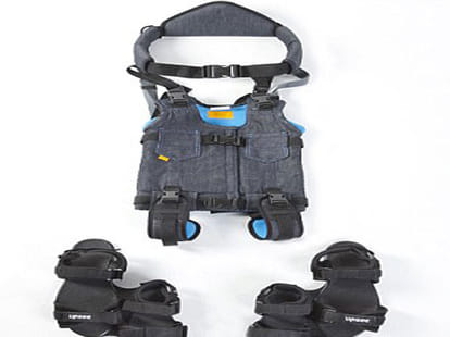 belted bag that enables children suffering from cerebral palsy to walk