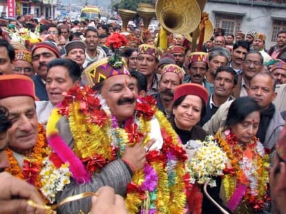 Election stants to bound the voters in Himachal