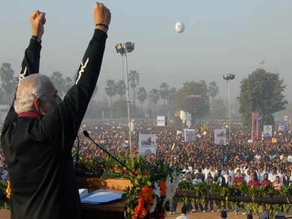 rss conceived strategy to control narendra modi