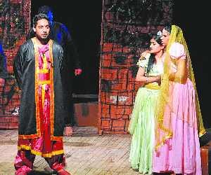 Natak Manchan at Punjab Kala Bhawan
