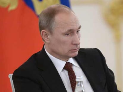 Obama warns Russia of new bannes