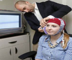 scientists invent 'thinking cap', enables brain to act smarter 