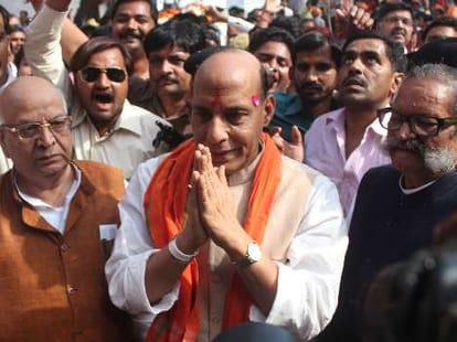rajnath singh filed his nomination papers