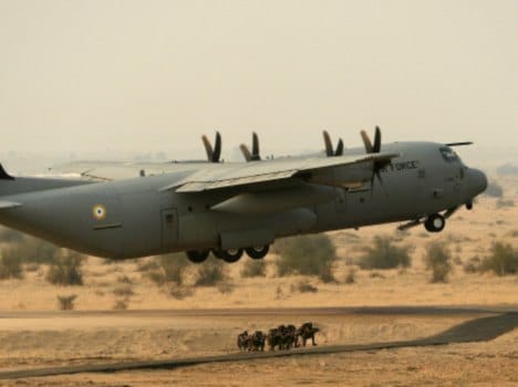 airoplane crashed, there is dout to die 7