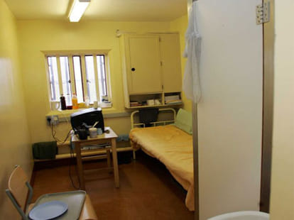 man released from prison for his tall height