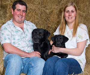 women fell in love with a dog, marries its owner