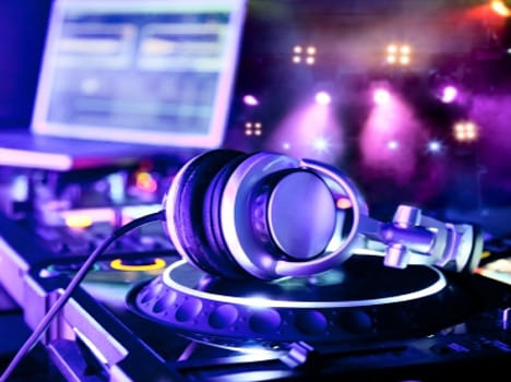 best sound quality earphone for mobile