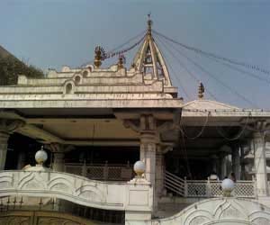 story of jhandewalan mata 