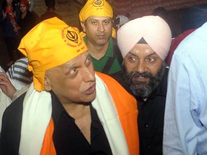 bollywood takes line over secular leader and political parties