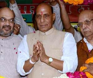 rajnath uses atal name for dalit vote