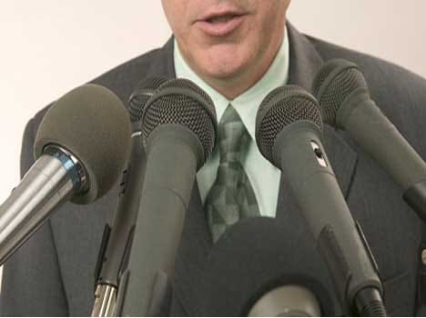 Doctor make 49 hour continue speech world record
