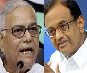 sinha slams Chidambaram over sluggish economy