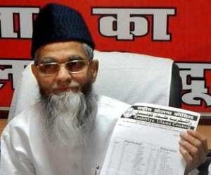 aamir rashaadi madni attacked on mulayam singh