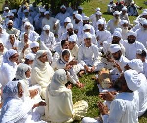 namdhari Sitting on strike against police 