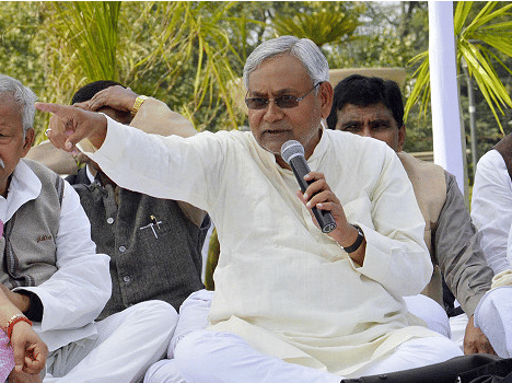 cm nitis kumarprotest against land acquisition bill