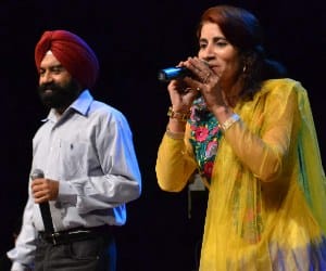 Tagore Theatre in Sector-18 "on singing 'program