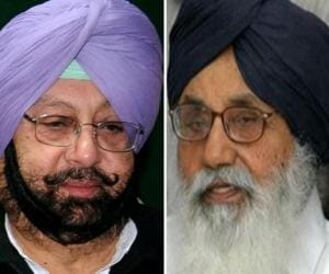 Captain Amrinder singh advising to CM Badal