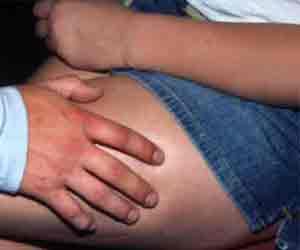 Bar bouncer attacks on a young man  with beer bottle, injured