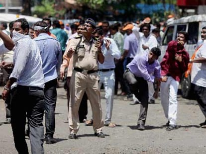 two groups clash over mosque