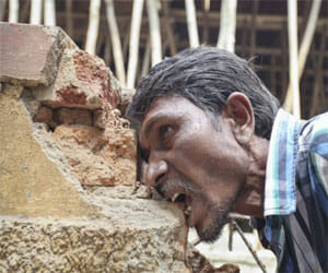 man who eats three kilos of debris each day!