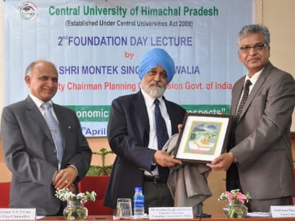 Domestic factor that prevented economic growth: Montek