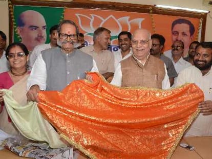 rajnath singh filed his nomination papers