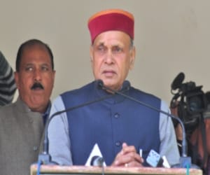 vigilenece open inquiry against ex CM dhumal in pen card case