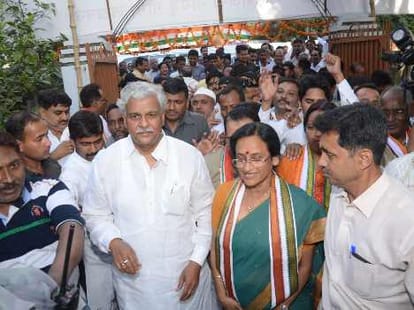 candidates are campaigning for parties