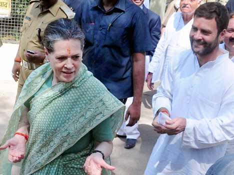 sonia and rahul gandhi campaign in uttarakhand against modi