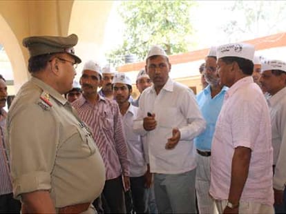 AAP press confreres on Dileep Pandey case
