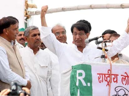 specuations begin after first phase of election in uttar pardseh