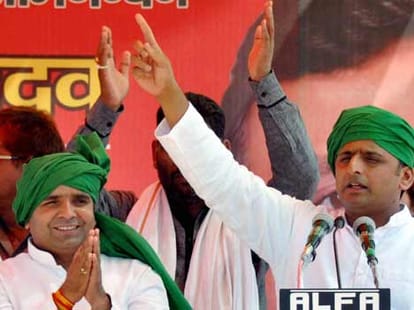 akhilesh yadav in sambhal