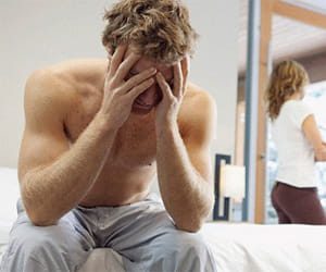 Men who carry phones for 4 hours a day are more likely to be IMPOTENT