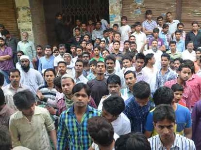 not able to cast vote, hari singh self immolate