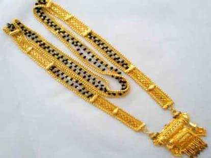 why married women wearing mangalsutra 
