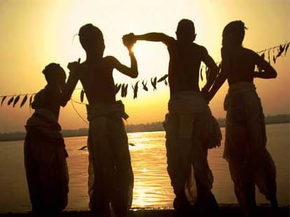 special plan of rashtriya swayamsevak sangh for narendra modi