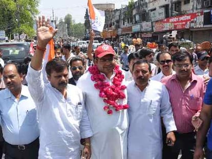 lucknow sp candidate Abhishek Mishra comments on Javed Jafri