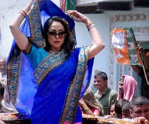 hema malini remove deol from her name