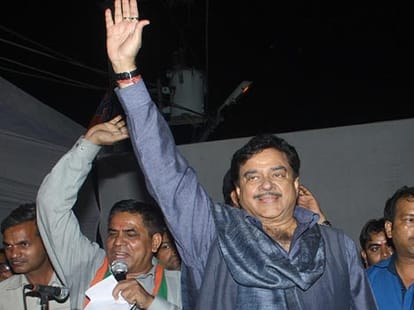 Sinha Meeting with nitish Kumar