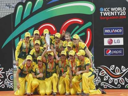 australian women team clinch hattrick t20 world cup 