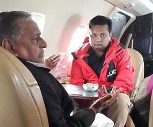 sp minister helicopter fall in field