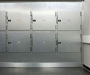 lady became alive in mortuary