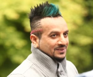 singer jazzy b arrested on chandigarh airport with money
