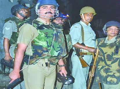 communal tension in kanpur