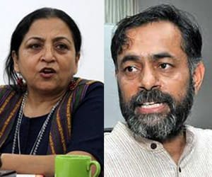 madhu kishwar alleged on yogendra yadav